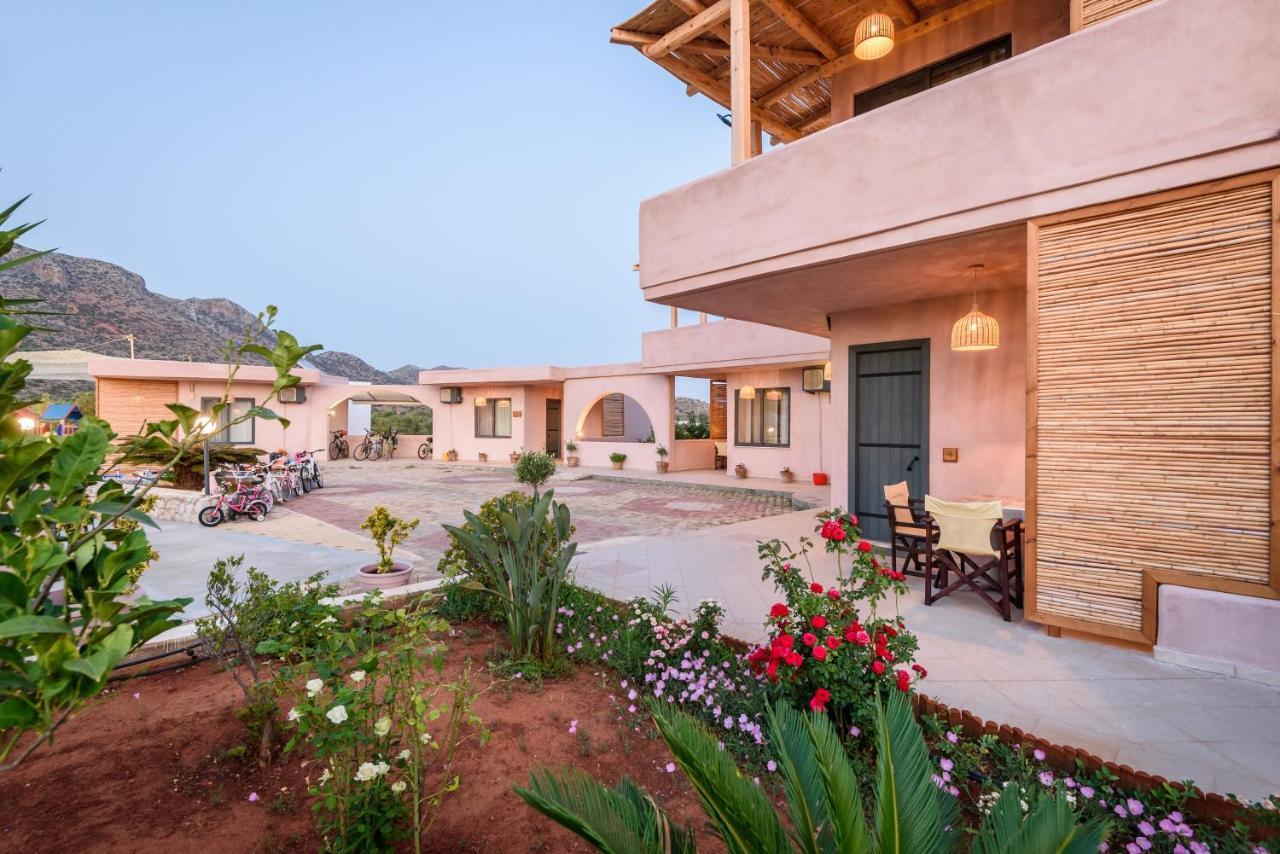 Paradisio Baby & Kinder Hotel Stavros  Exterior photo
